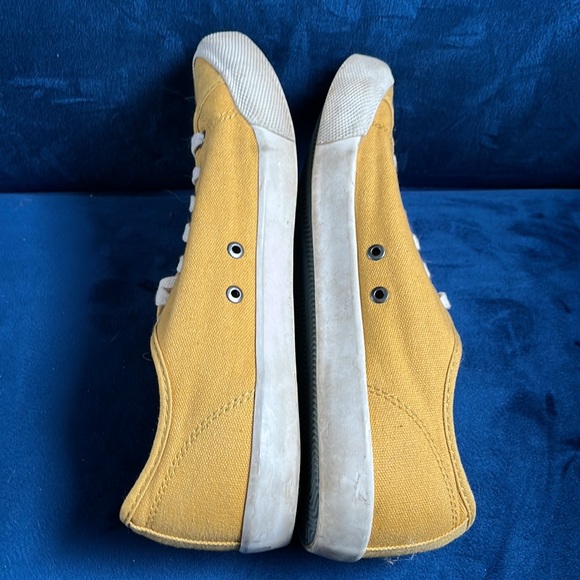 Yellow SeaVees lace ups - Picture 3 of 5